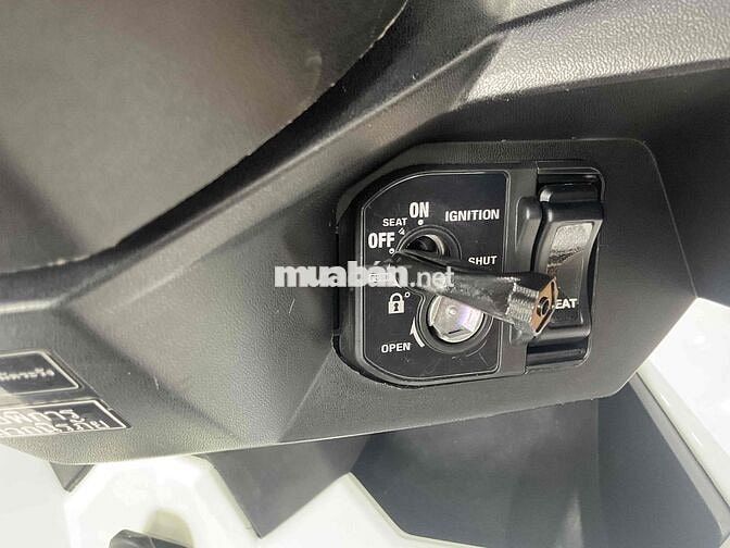 Honda Click Thái 2023 Trắng 5900 km Thái Lan