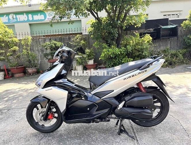 Honda Air Blade Bạc