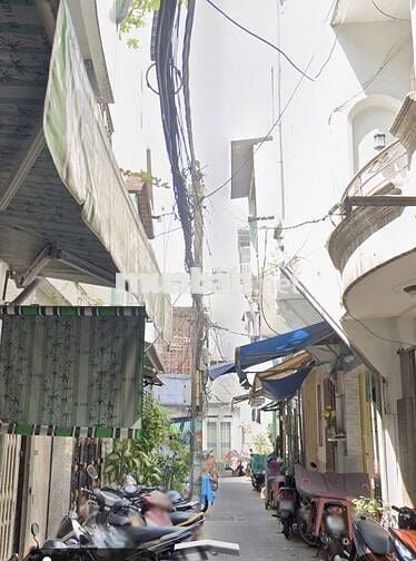 [Đoàn Văn Bơ Q4 HCM] Cho thuê mặt bằng tầng trệt để dạy/kinh doanh