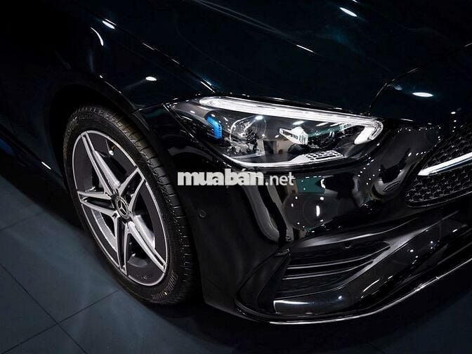 Mercedes-Benz C300 AMG V3 Trắng Polar