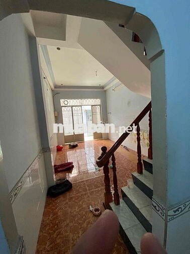 Cho thuê nhà nguyên căn hẻm xe tải thông gần Emat phan huy ích dt 40 m
