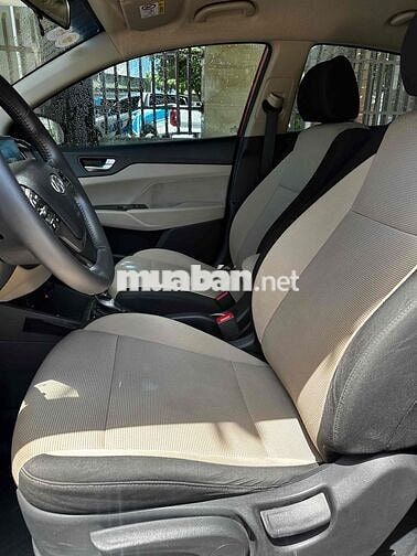 Hyundai Accent 2021 số tự động