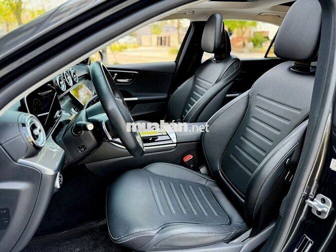Mercedes-Benz C300 AMG V3 Trắng Polar