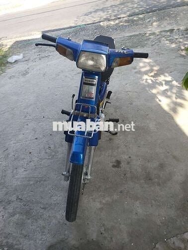 Honda Dream Xanh