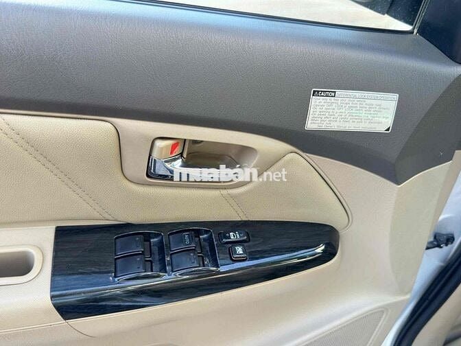 Toyota Fortuner 2012 2 Cầu Bản Cao Cấp Bạc