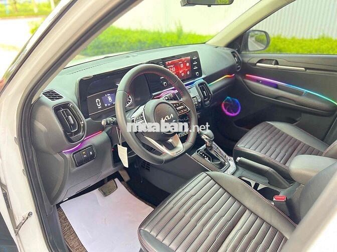 Kia Sonet Luxury 2023 Trắng 20000 km