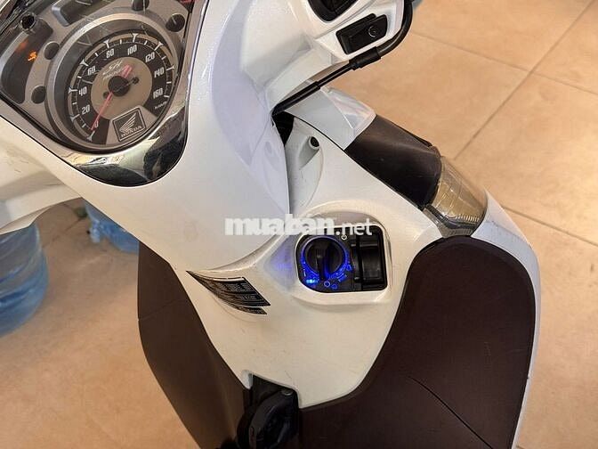 Honda SH mode 2017 Trắng 75.000km