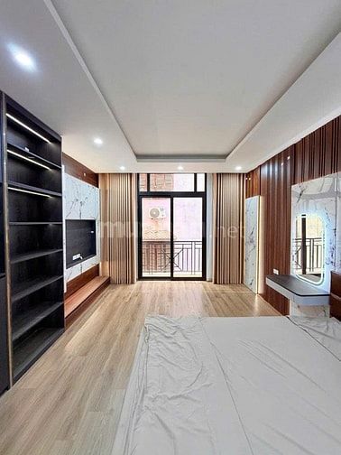 Bán nhà KBT 7,5 Tầng Ngõ 55 Phố Huỳnh Thúc Kháng Nhà Xây Mới.