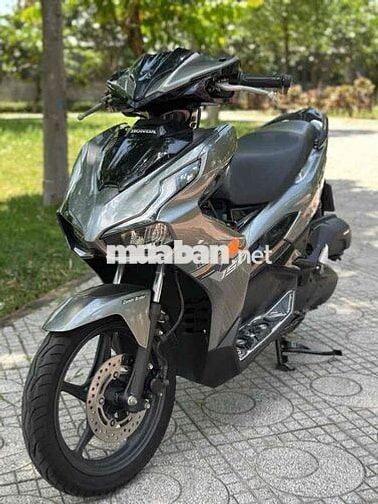 Honda Air Blade 125 Xám đen - góp nợ xấu