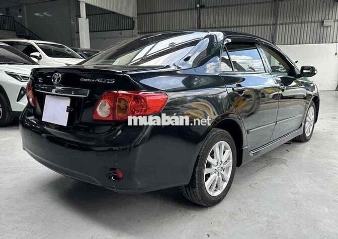 Toyota Corolla Altis 2010 2.0V Đen
