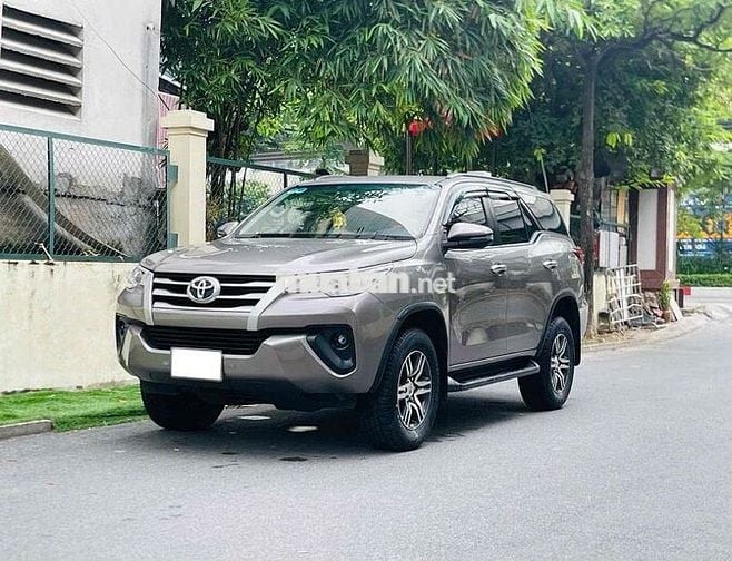Toyota Fortuner 2020 Xám Số sàn 88.000 km