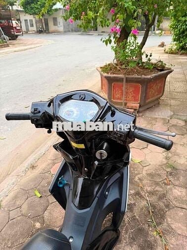 SYM Galaxy 50cc Đen trắng xanh nguyên bản đẹp ạ