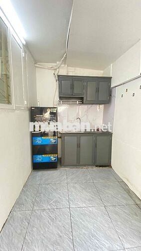 cho thuê căn hộ trệt 1 phòng ngủ tách bếp riêng