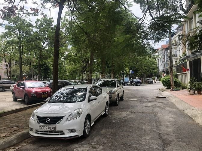 Nguyễn Văn Linh – Biệt Thự - 112 M - 4 Tầng – MT 5.2 M – Giá 27.3 Tỷ. 