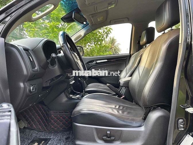 Chevrolet Trailblazer LTZ 2.5 hai cầu 2018