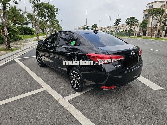 Toyota Vios E 2022 1.5MT Số sàn Đen