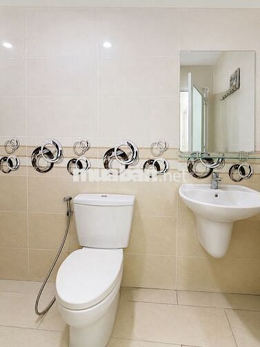 CHO THUÊ CĂN HỘ ORIENTAL PLAZA 2PN 2WC 78M² FULL NỘI THẤT 12.5 TR