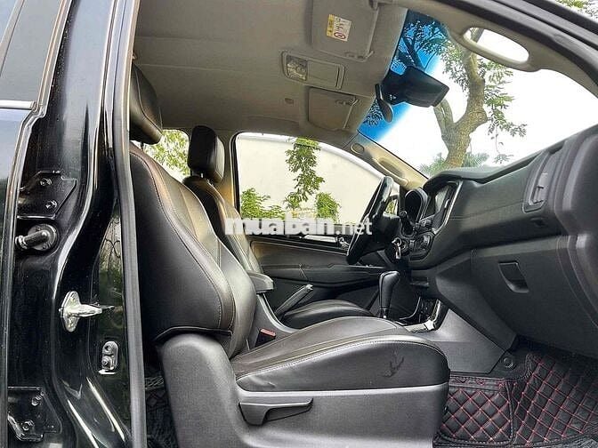 Chevrolet Trailblazer LTZ 2.5 hai cầu 2018