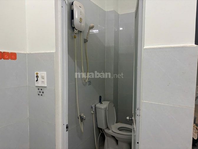 CĂN 1: CHO THUÊ NHÀ HẺM 4M(BG) NGUYỄN VĂN CỪ, P.2, Q.5, 11TR. 