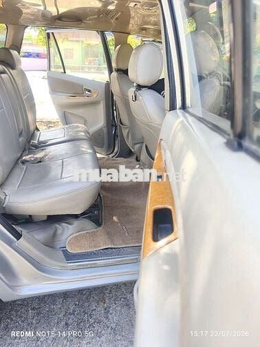 Toyota Innova 2009G Bạc
