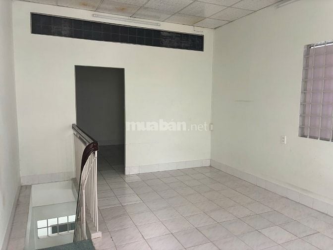 CĂN 1: CHO THUÊ NHÀ HẺM 4M(BG) NGUYỄN VĂN CỪ, P.2, Q.5, 11TR. 