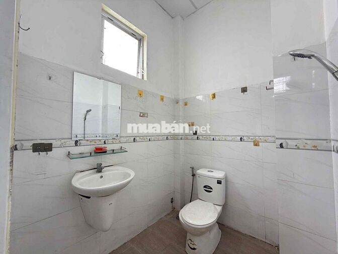 GÁC CAO ĐỨNG ĐƯỢC_KẾ ĐẠI HỌC NTTU_NHÀ XE THANG MÁY_TÔ NGỌC VÂN