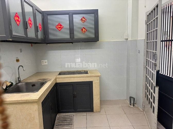 CĂN 1: CHO THUÊ NHÀ HẺM 4M(BG) NGUYỄN VĂN CỪ, P.2, Q.5, 11TR. 