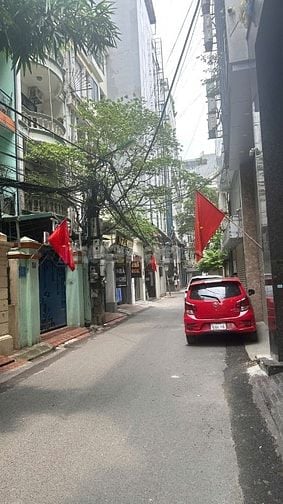 Bán Nhà KBT 4.5 Tầng Khu Phân Lô 198 Thái Thịnh MB:75m 