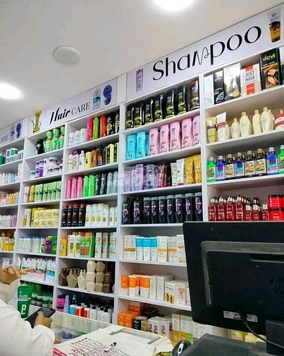 Quận 7 Cần 5 Nam/ Nữ Đóng Gói, Dán Tem, Làm  Kho Giờ Hành Chánh