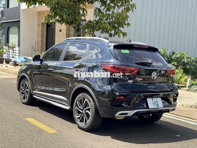 MG ZS Luxury 2023 28.000Km Đen