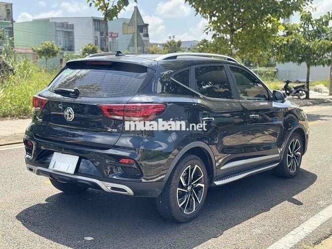 MG ZS Luxury 2023 28.000Km Đen