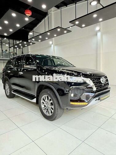 Toyota Fortuner 2.7AT Xăng 4x4 2022 Đen