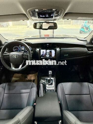Toyota Fortuner 2.7AT Xăng 4x4 2022 Đen
