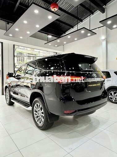 Toyota Fortuner 2.7AT Xăng 4x4 2022 Đen