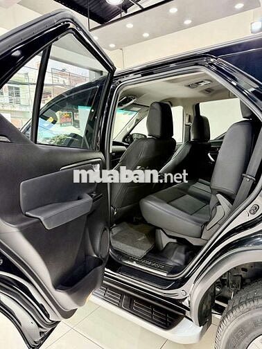 Toyota Fortuner 2.7AT Xăng 4x4 2022 Đen
