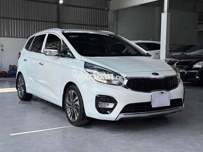 KIA RONDO DELUXE 2.0L 2020 Trắng