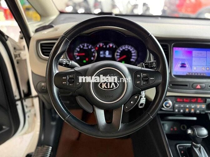 KIA RONDO DELUXE 2.0L 2020 Trắng