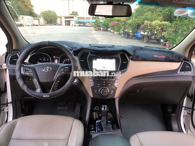 Hyundai SantaFe 2.2D Full Option 4WD sản xuất 2018