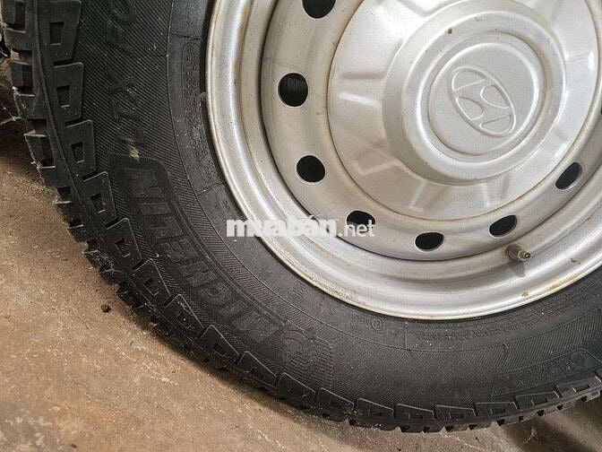 Hyundai Huracan 2004 xám Raptor