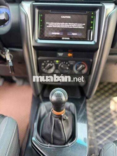 Toyota Fortuner 2021 2.4G 4x2 MT - 120000 km