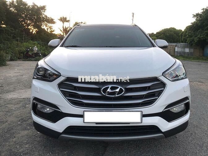 Hyundai SantaFe 2.2D Full Option 4WD sản xuất 2018