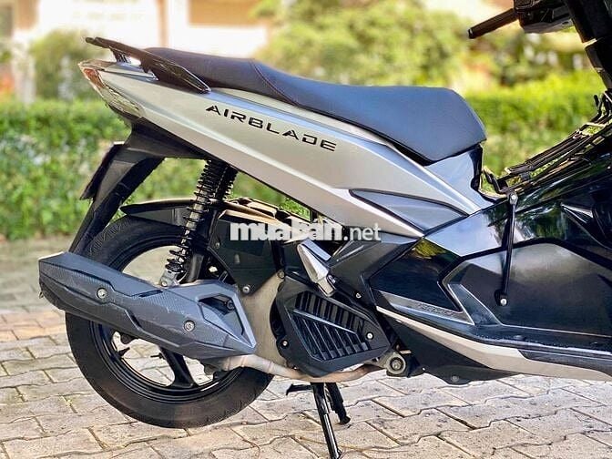 Honda Air Blade 2017 Bạc Zin chưa bung