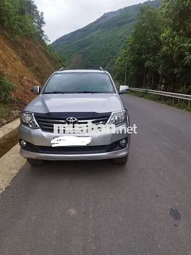 Toyota Fortuner 2012 Số sàn Bạc 20 vạn