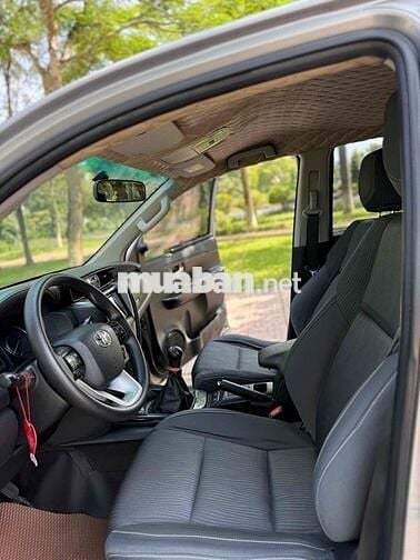 Toyota Fortuner 2021 2.4G 4x2 MT - 120000 km