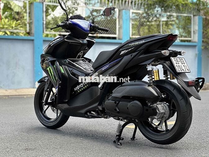 Yamaha NVX v2 2022 Đen, Xanh 5.500km