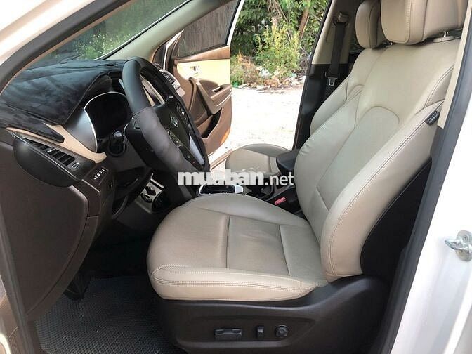 Hyundai SantaFe 2.2D Full Option 4WD sản xuất 2018