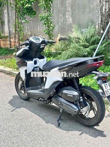 Honda Vario 125cc 2026 Đen trắng 2400km
