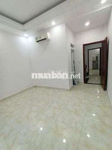 Cho thuê phòng ở đầy đủ tiện nghi - có ban công thoáng mát
