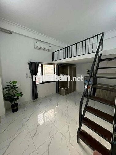 PHÒNG TRỌ CÓ GÁC SINH VIÊN GIÁ RẺ , CỬA SỔ TRỜI NGAY ÂU CƠ