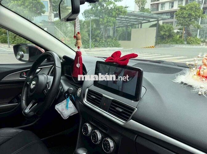 Mazda Mazda3 2017 Đỏ Tự động filip